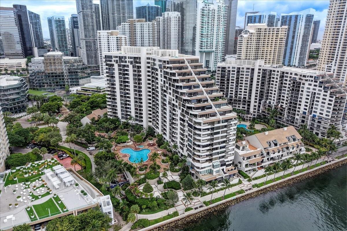 520 Brickell Key Dr #A621, Miami FL 33131