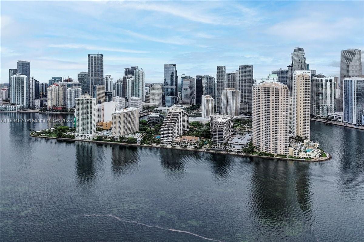 520 Brickell Key Dr #A621, Miami FL 33131