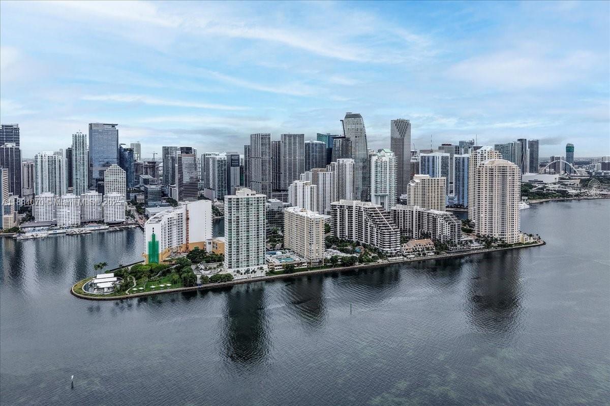 520 Brickell Key Dr #A621, Miami FL 33131
