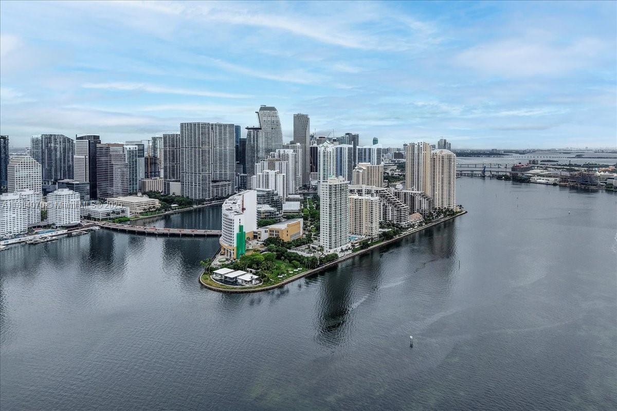 520 Brickell Key Dr #A621, Miami FL 33131