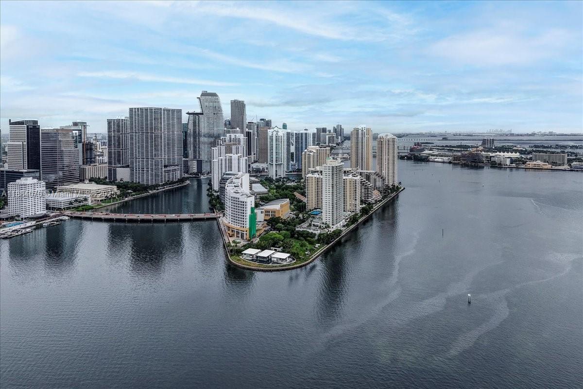 520 Brickell Key Dr #A621, Miami FL 33131