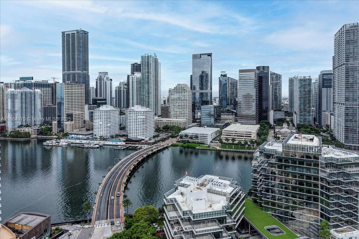 520 Brickell Key Dr #A621, Miami FL 33131