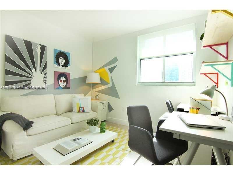 1250 S Miami Ave #901, Miami FL 33130