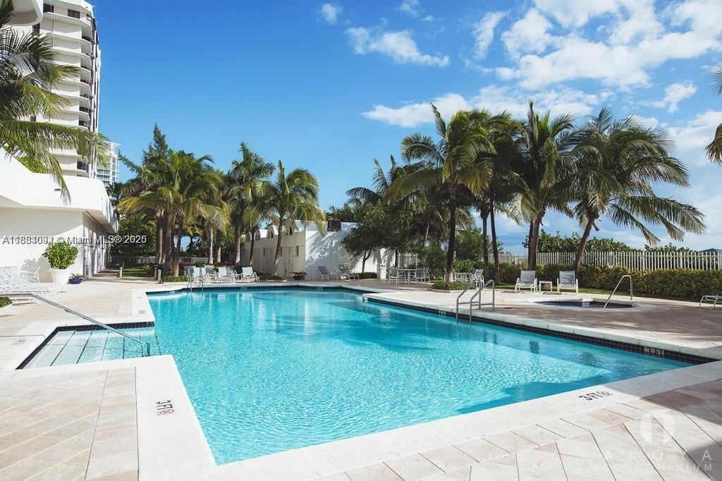 6365 Collins Ave #4204, Miami Beach FL 33141