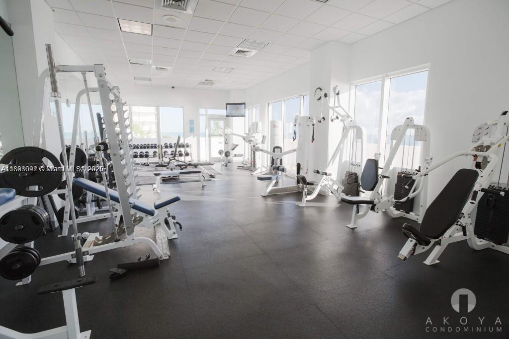 6365 Collins Ave #4204, Miami Beach FL 33141
