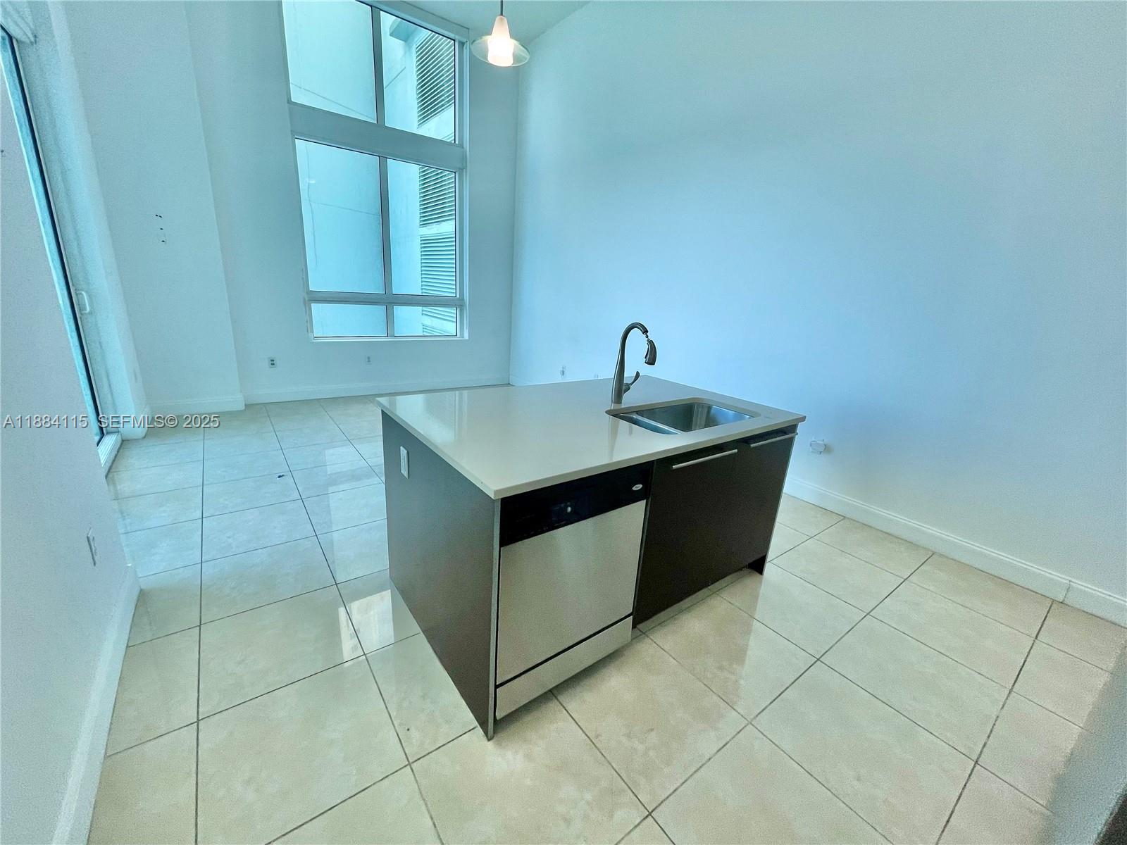 1900 N BAYSHORE DR #901, Miami FL 33132