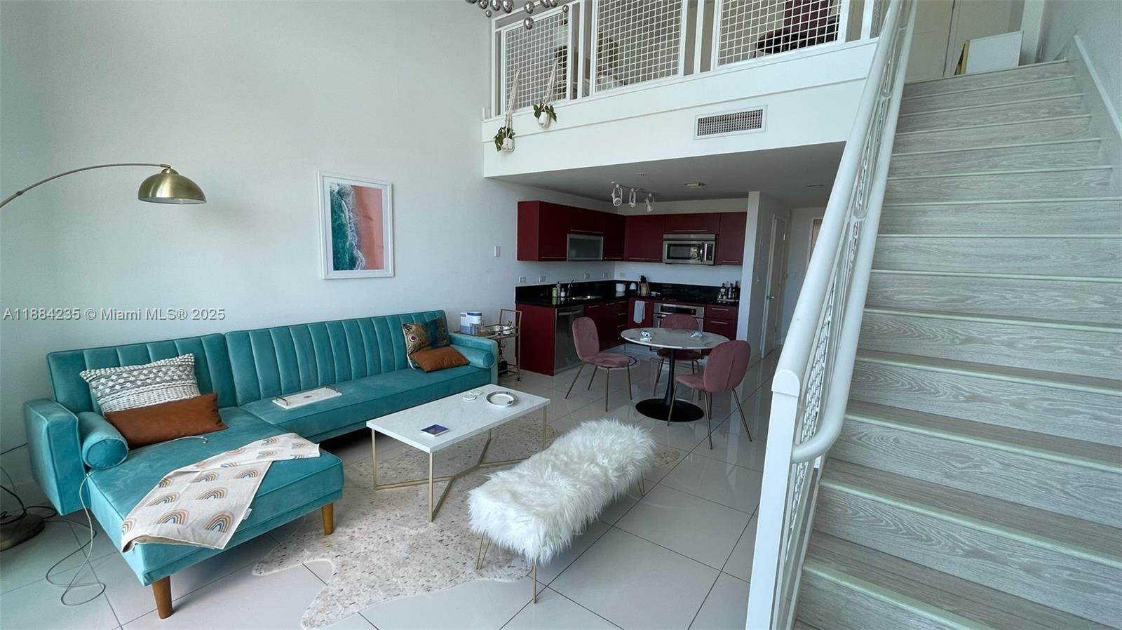 253 NE 2nd St #633, Miami FL 33132