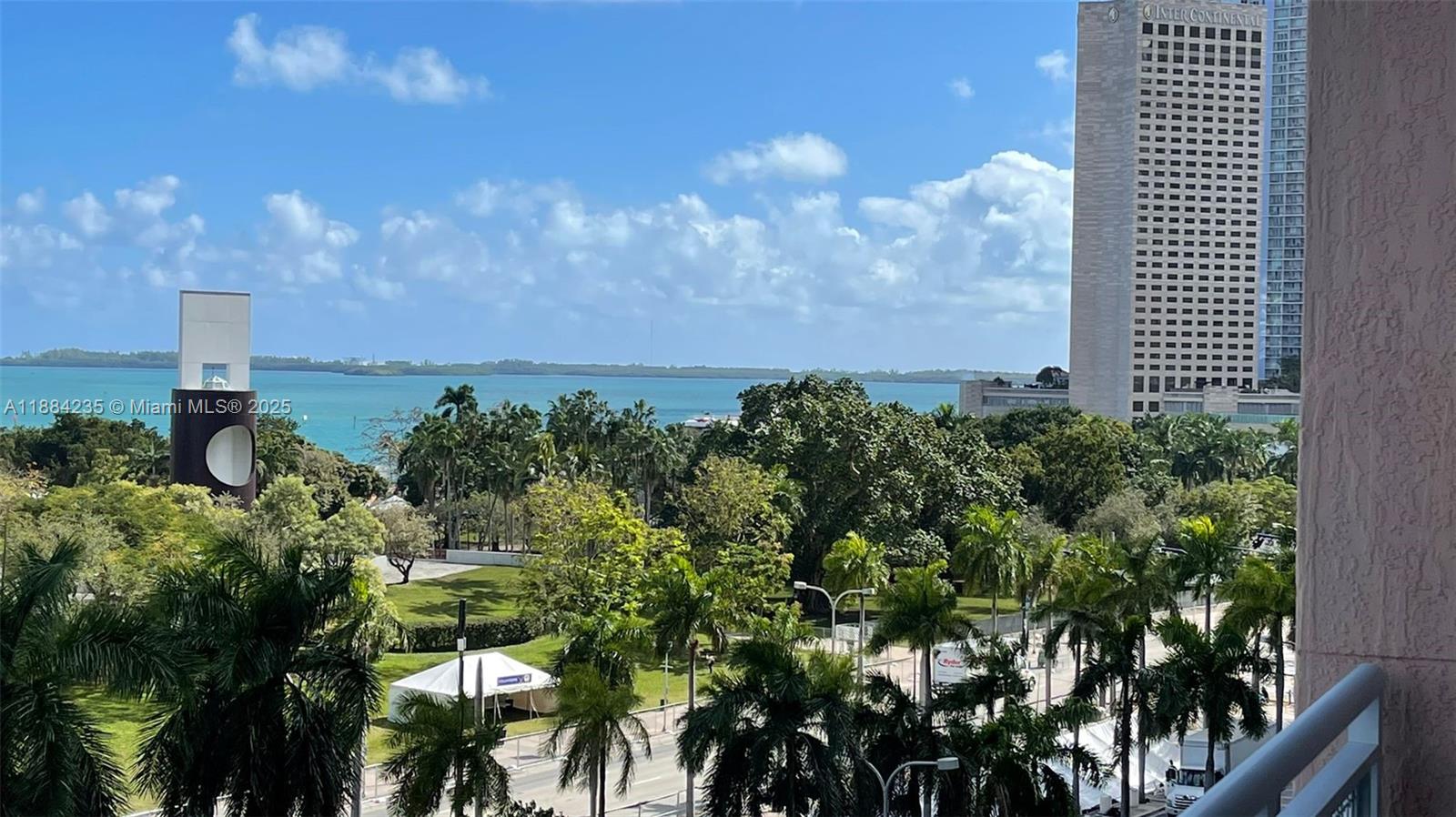 253 NE 2nd St #633, Miami FL 33132