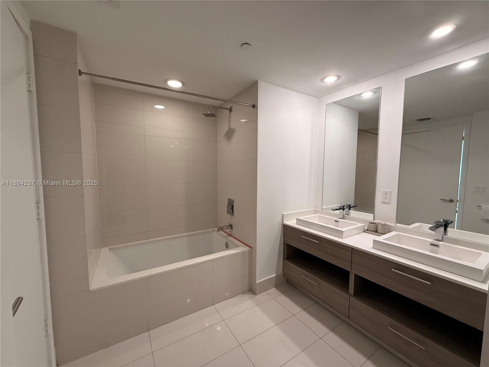 1300 S Miami Ave #1503, Miami FL 33130
