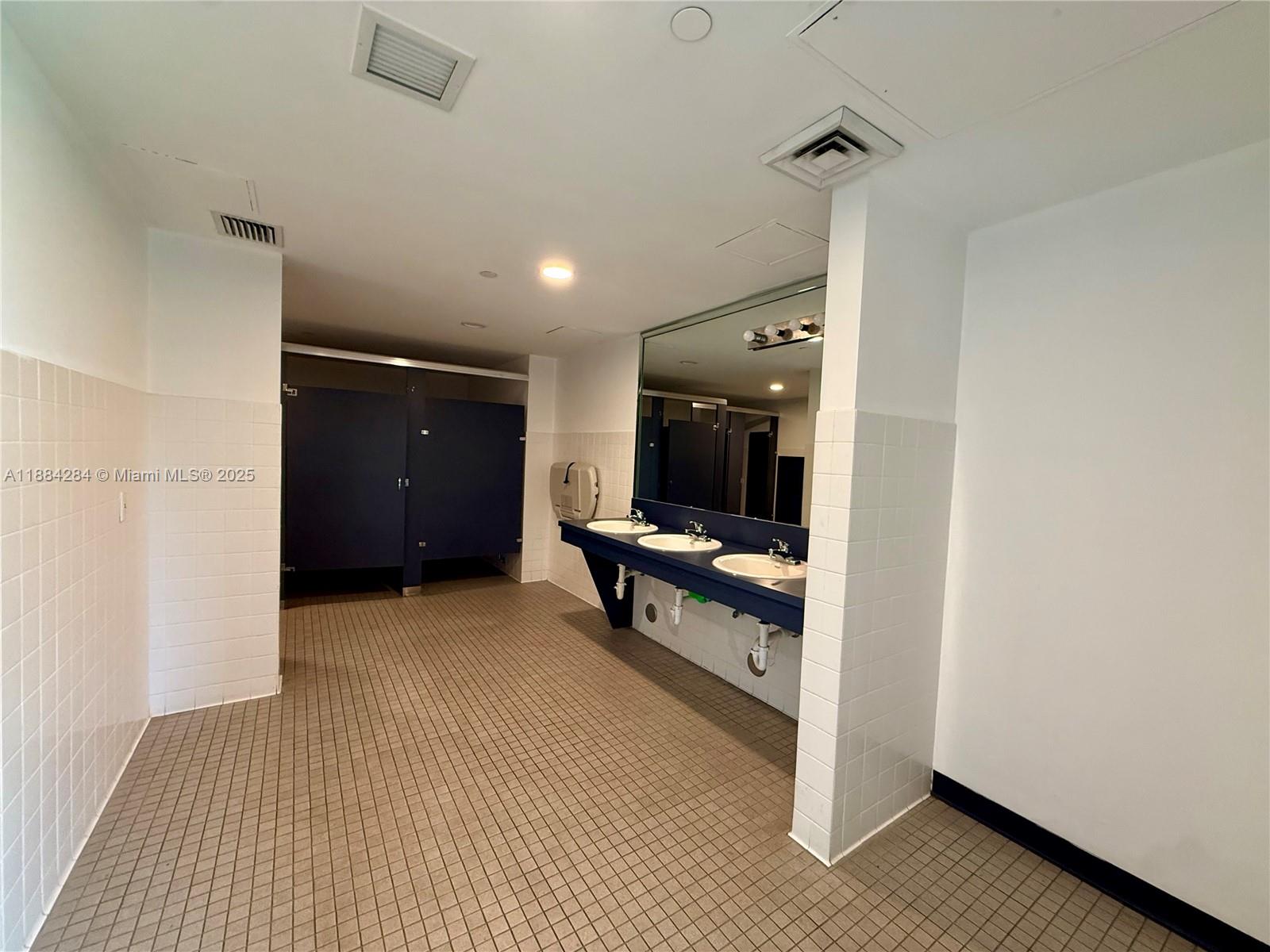 3000 Coral Way #1117, Miami FL 33145