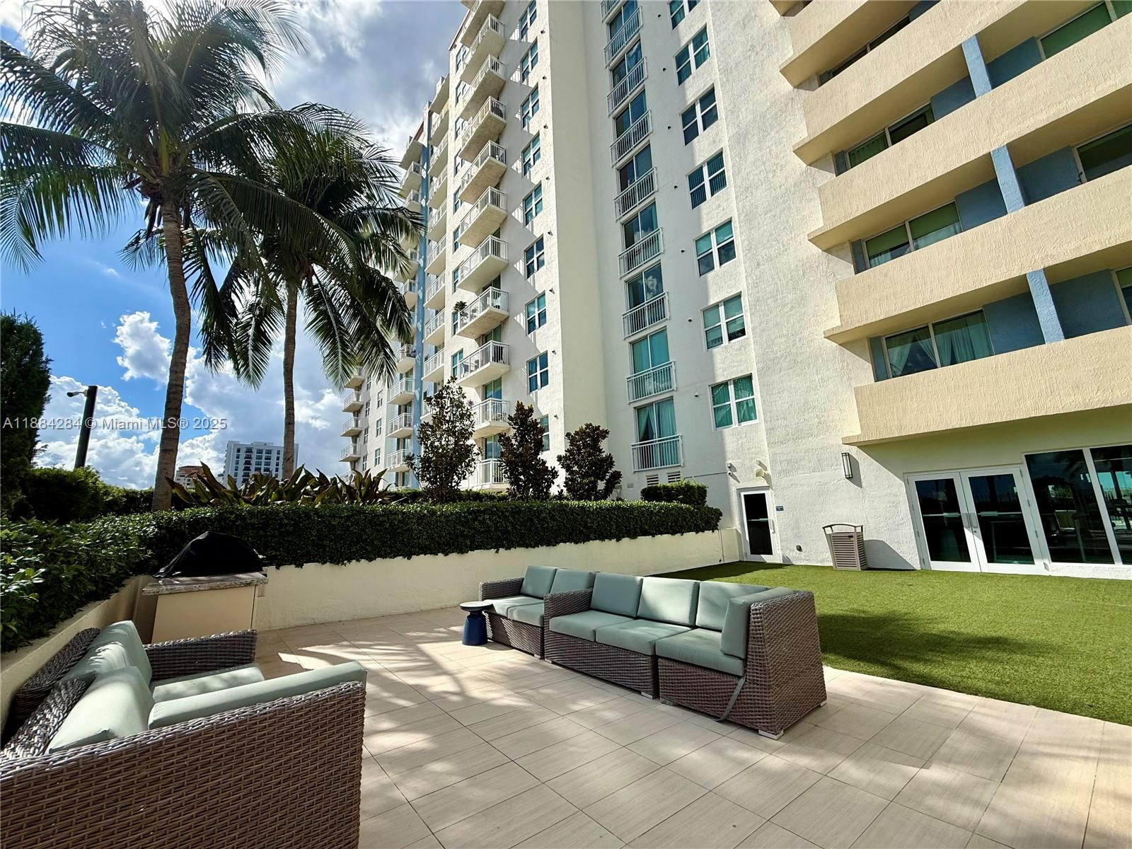 3000 Coral Way #1117, Miami FL 33145