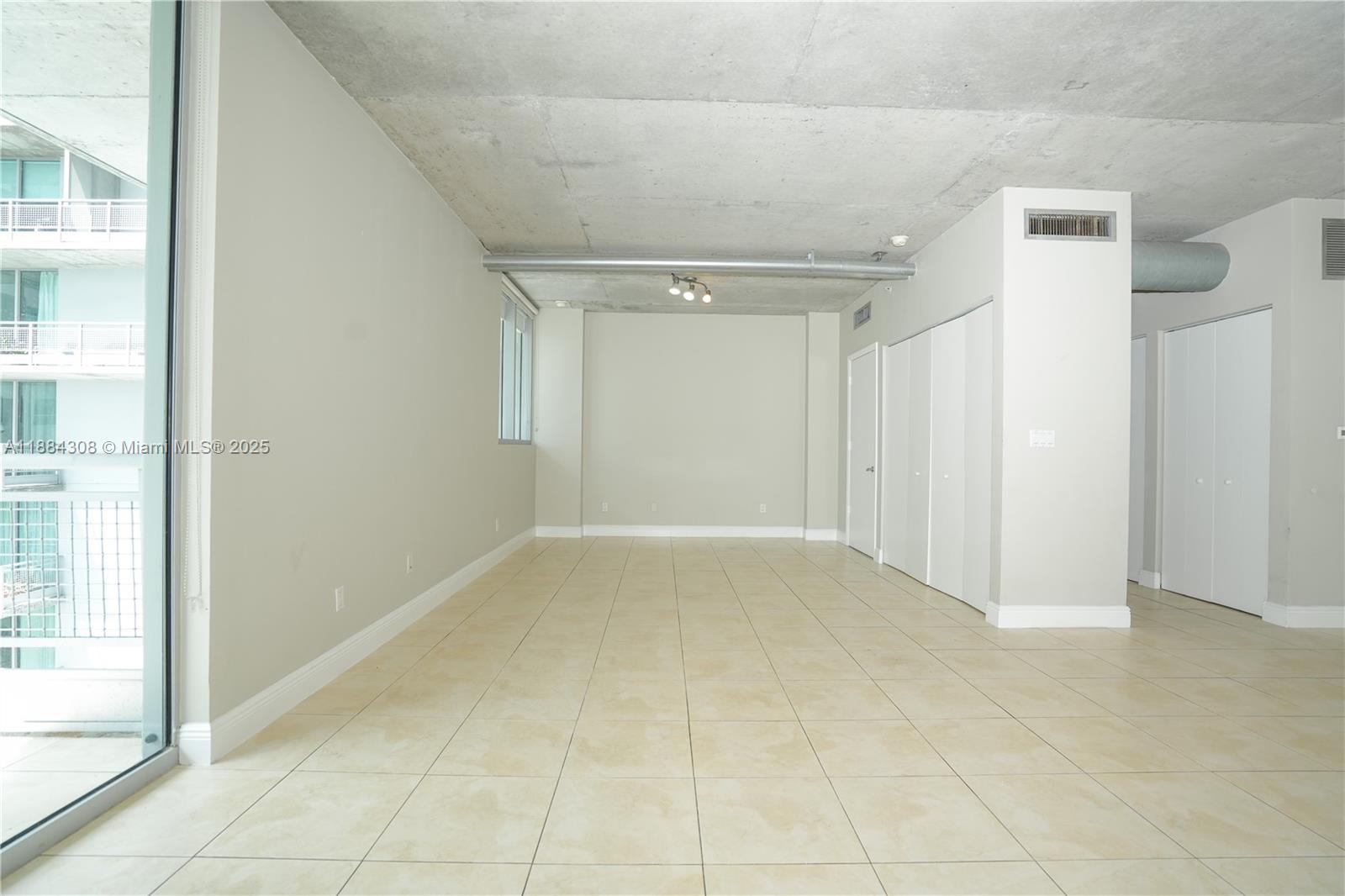 690 SW 1st Ct #2032, Miami FL 33130