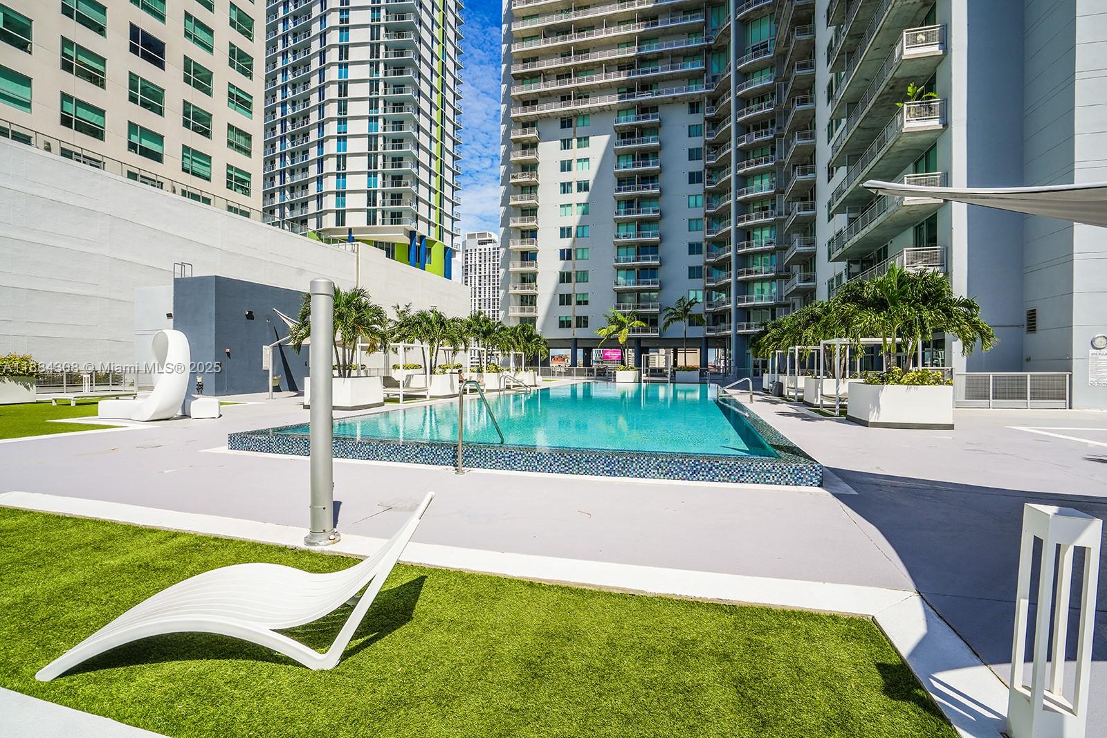 690 SW 1st Ct #2032, Miami FL 33130