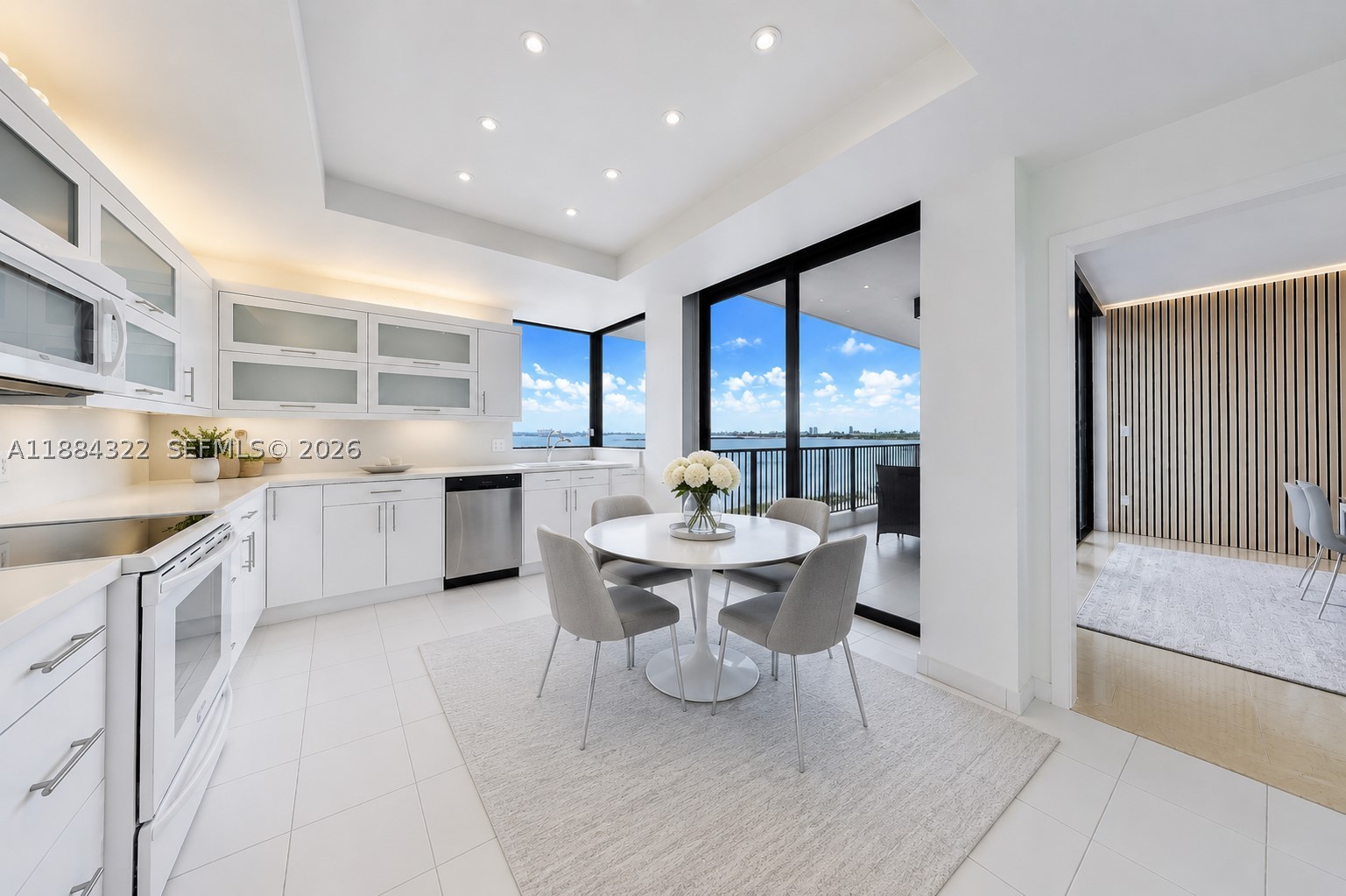 1000 Venetian Way #1902, Miami FL 33139