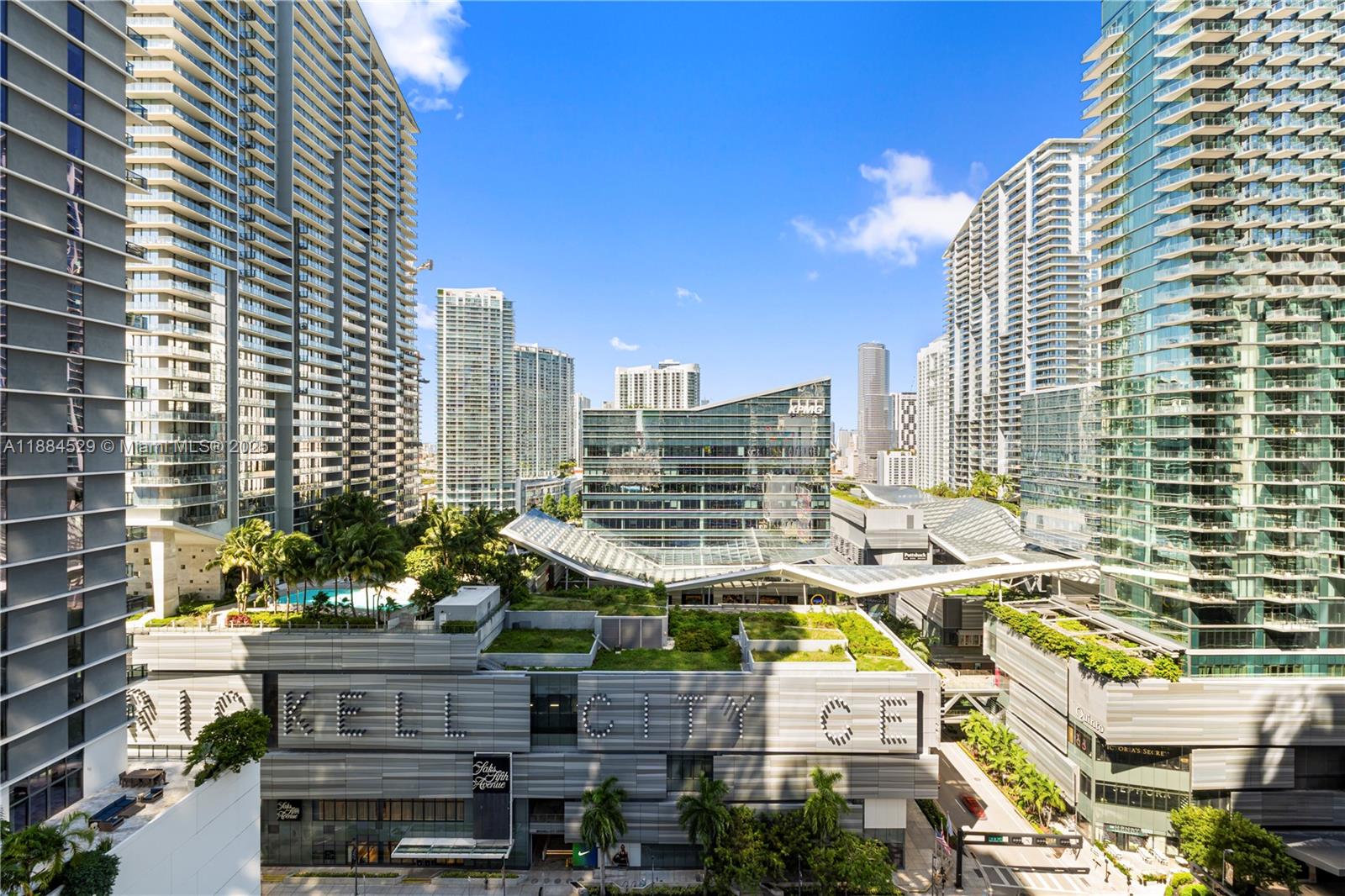 45 SW 9th St #1708, Miami FL 33130