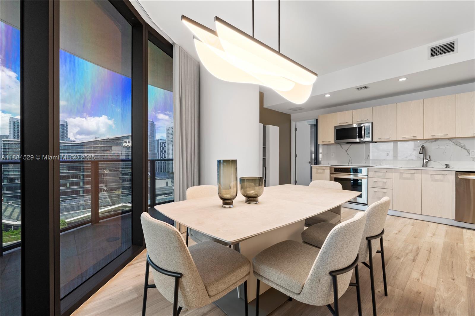45 SW 9th St #1708, Miami FL 33130