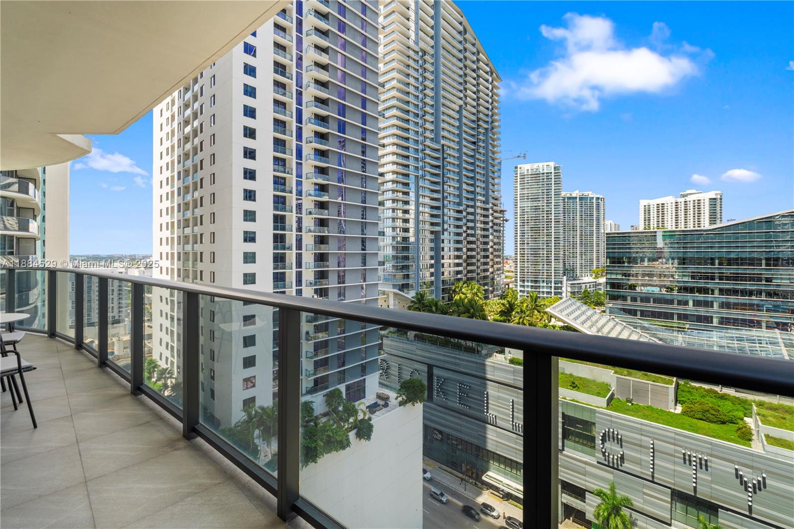 45 SW 9th St #1708, Miami FL 33130