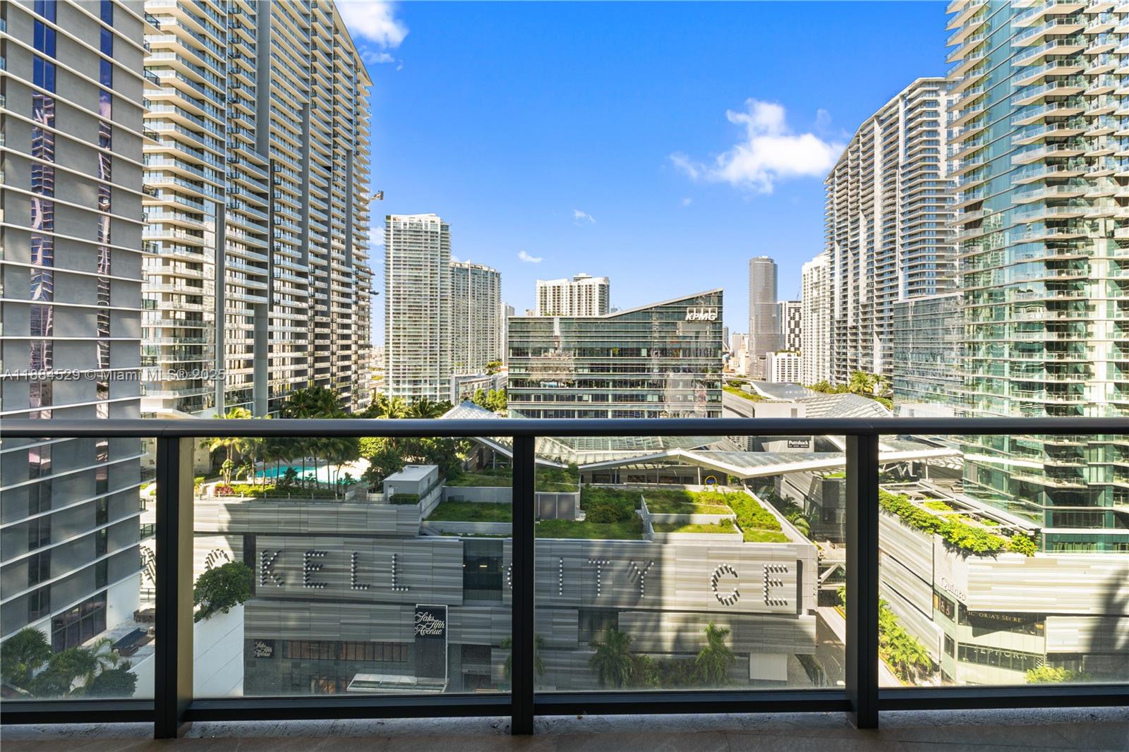 45 SW 9th St #1708, Miami FL 33130