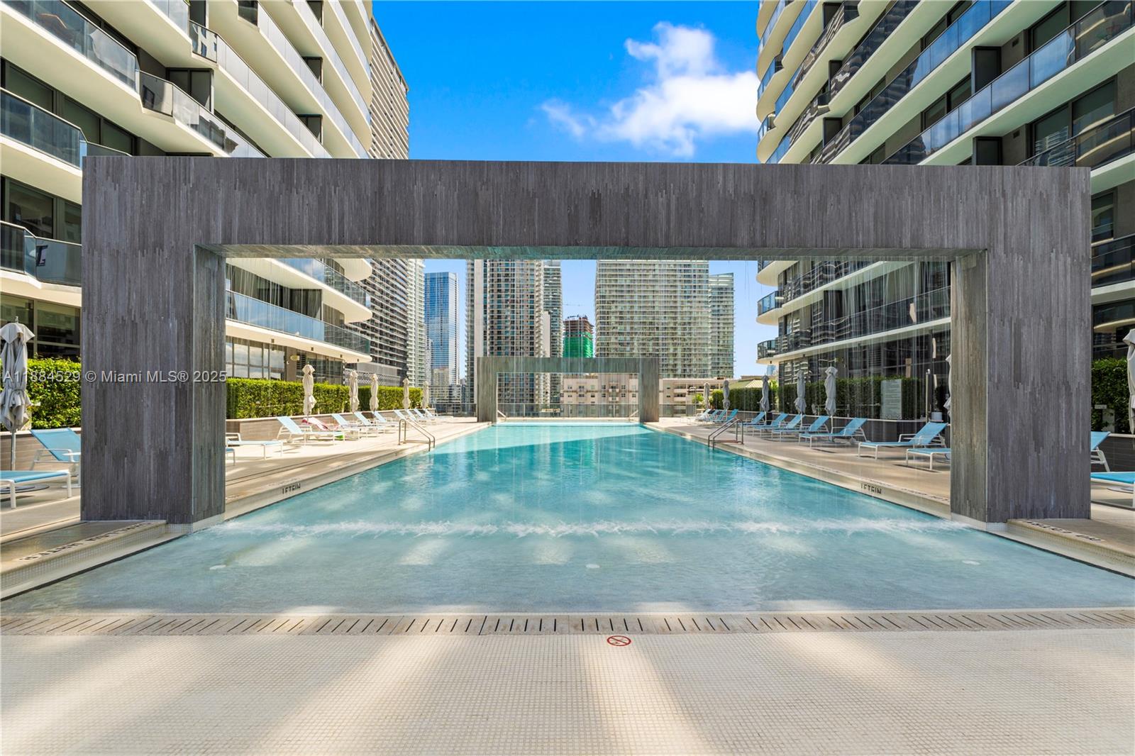 45 SW 9th St #1708, Miami FL 33130