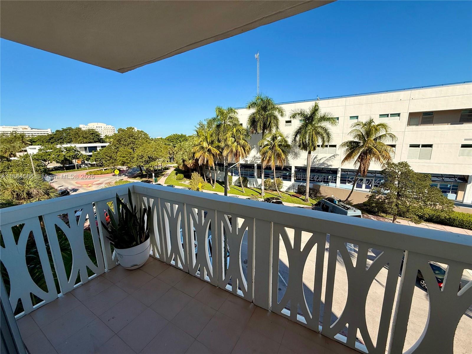 4142 N Jefferson Ave #4D, Miami Beach FL 33140
