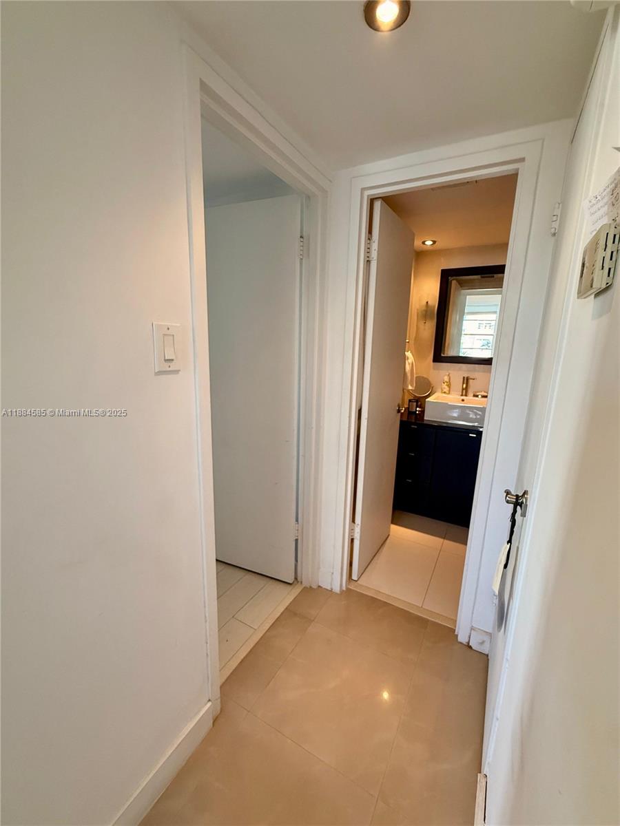 4142 N Jefferson Ave #4D, Miami Beach FL 33140