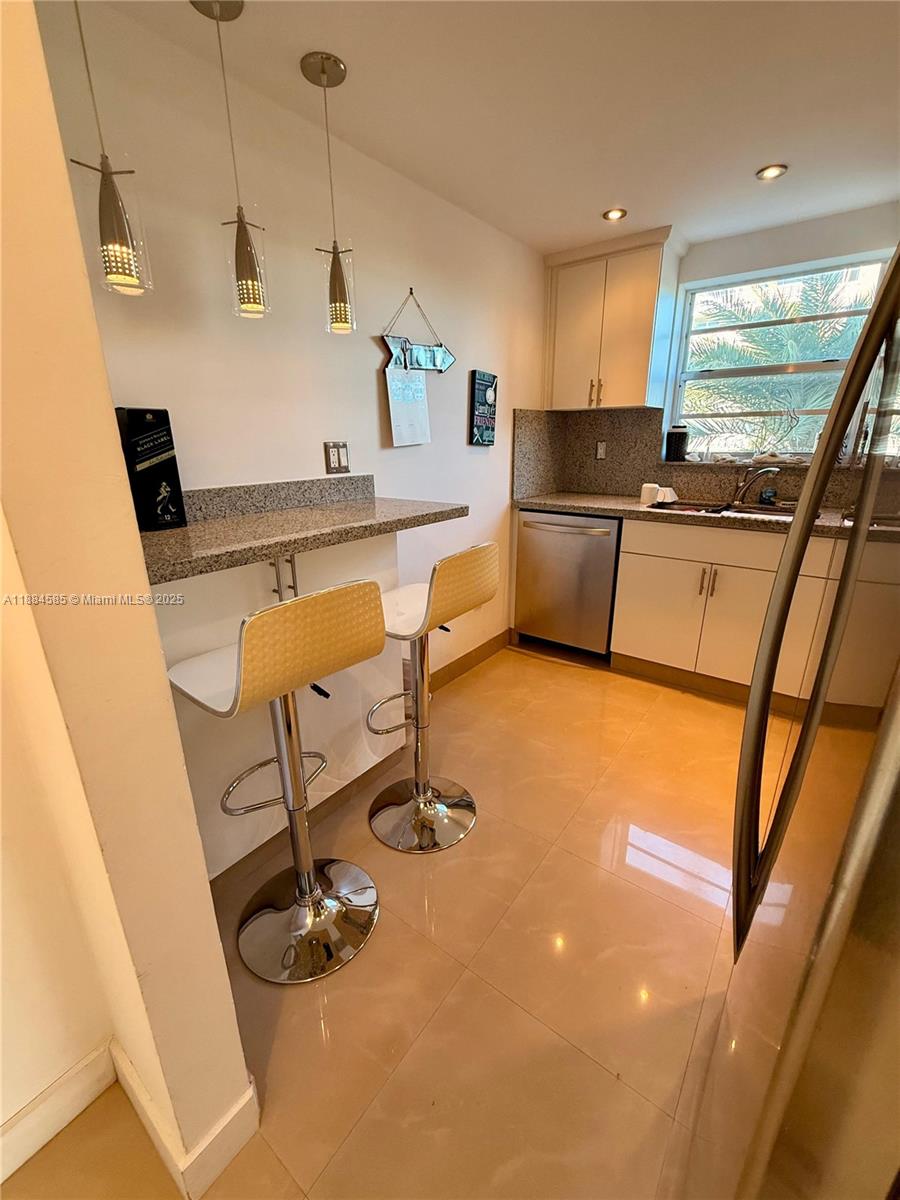 4142 N Jefferson Ave #4D, Miami Beach FL 33140