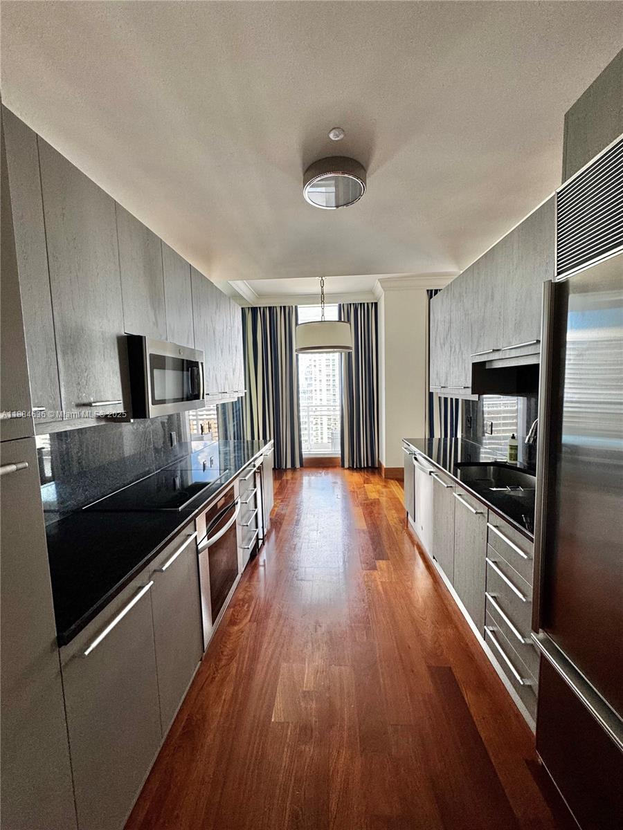 901 Brickell Key Blvd #3605, Miami FL 33131