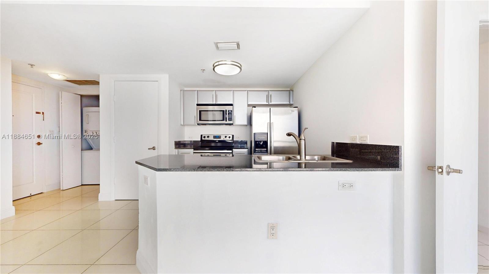 1871 NW S River Dr #1205, Miami FL 33125