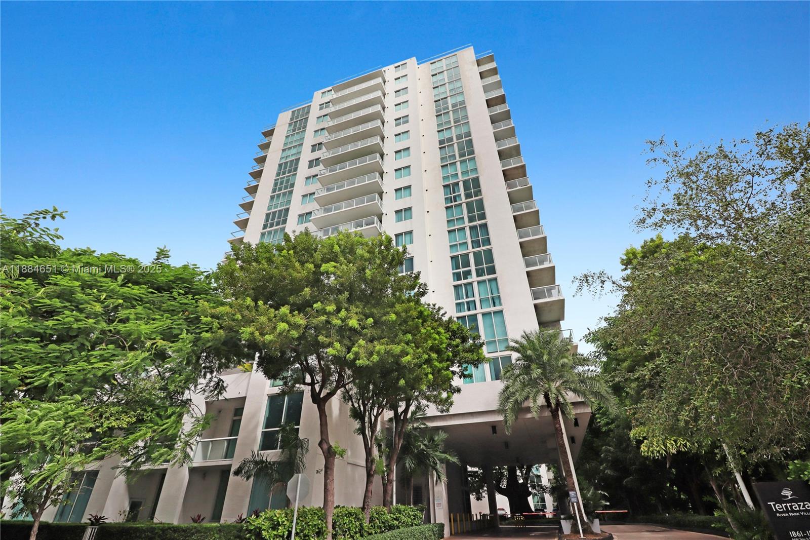 1871 NW S River Dr #1205, Miami FL 33125