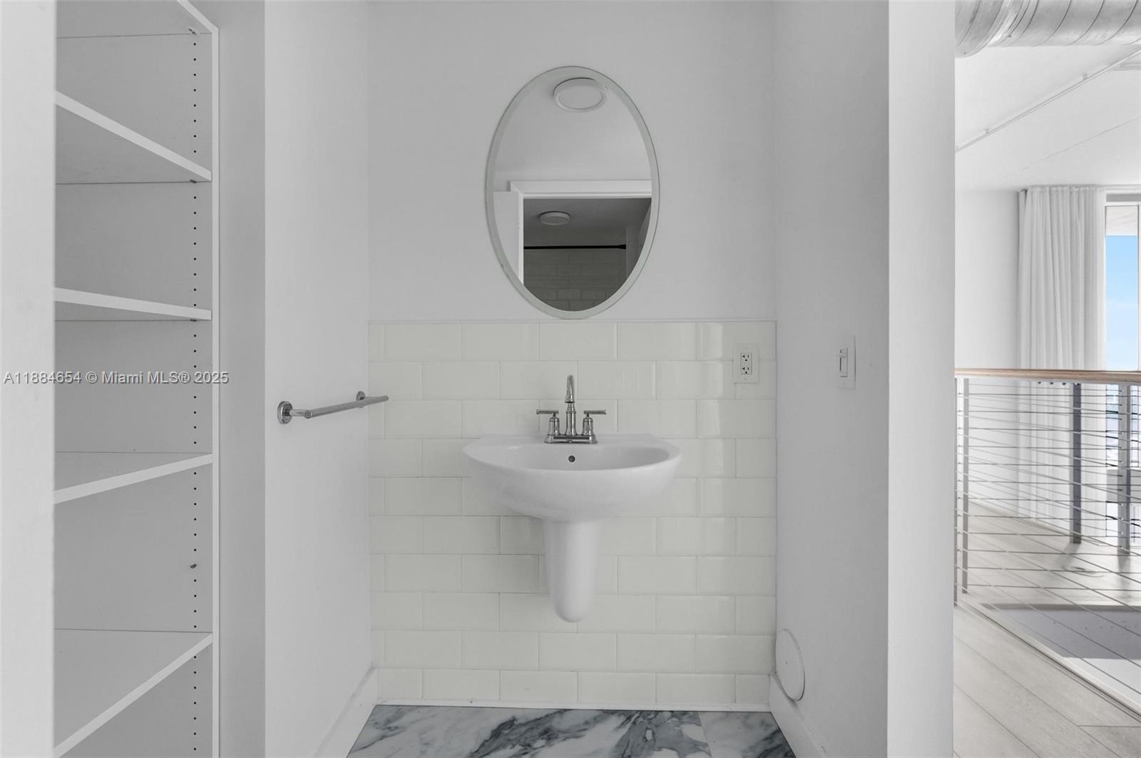 690 SW 1 CT #PHII 19, Miami FL 33130