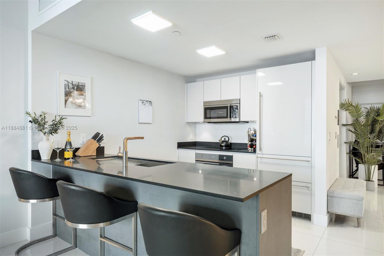 1010 Brickell Ave #3004, Miami FL 33131