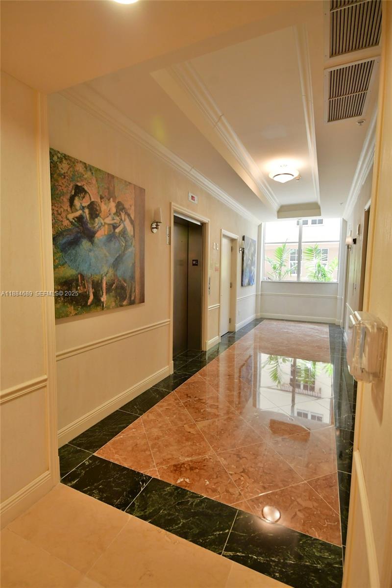 3232 SW 22nd Ter #1502, Miami FL 33145
