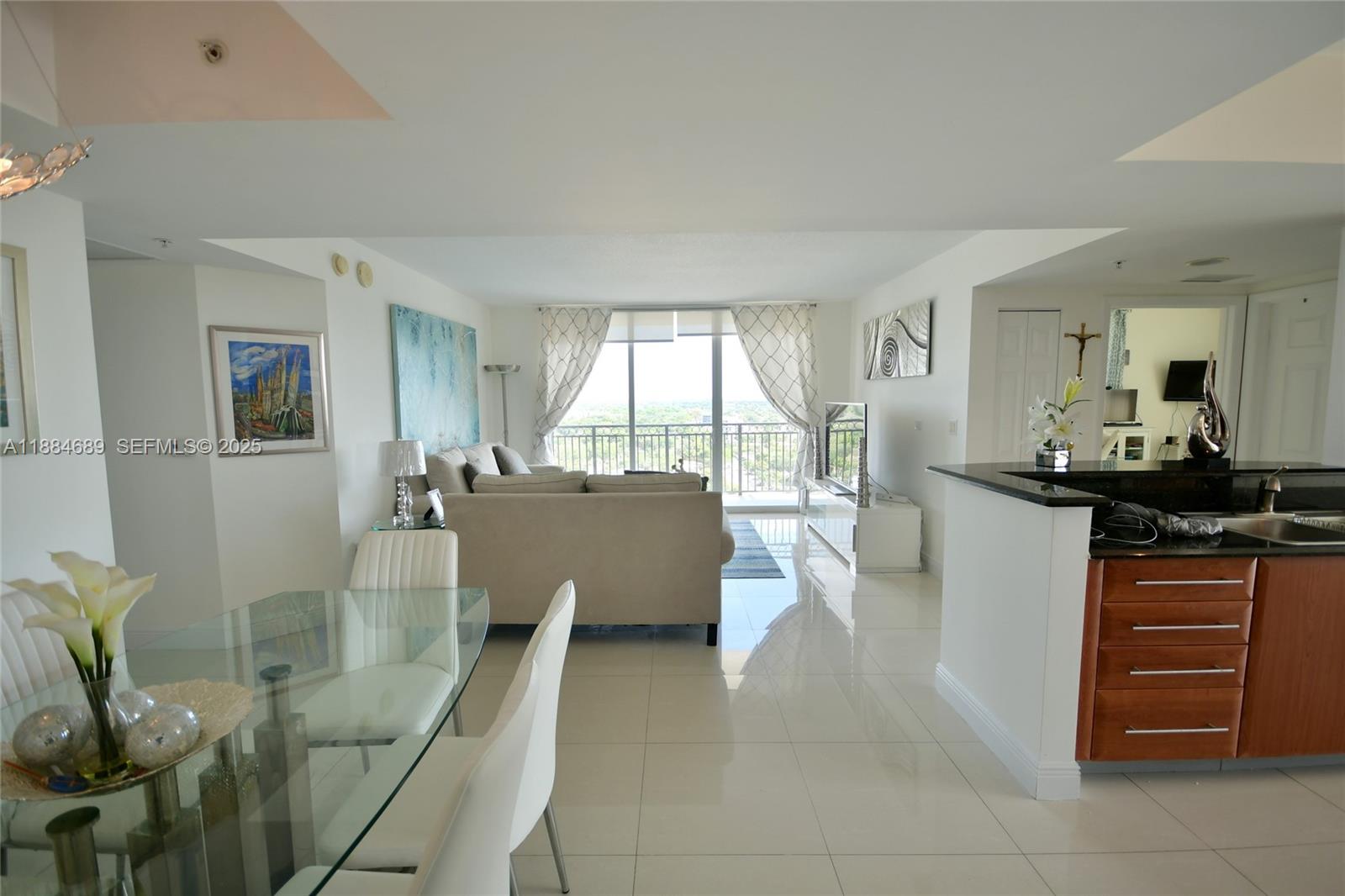 3232 SW 22nd Ter #1502, Miami FL 33145