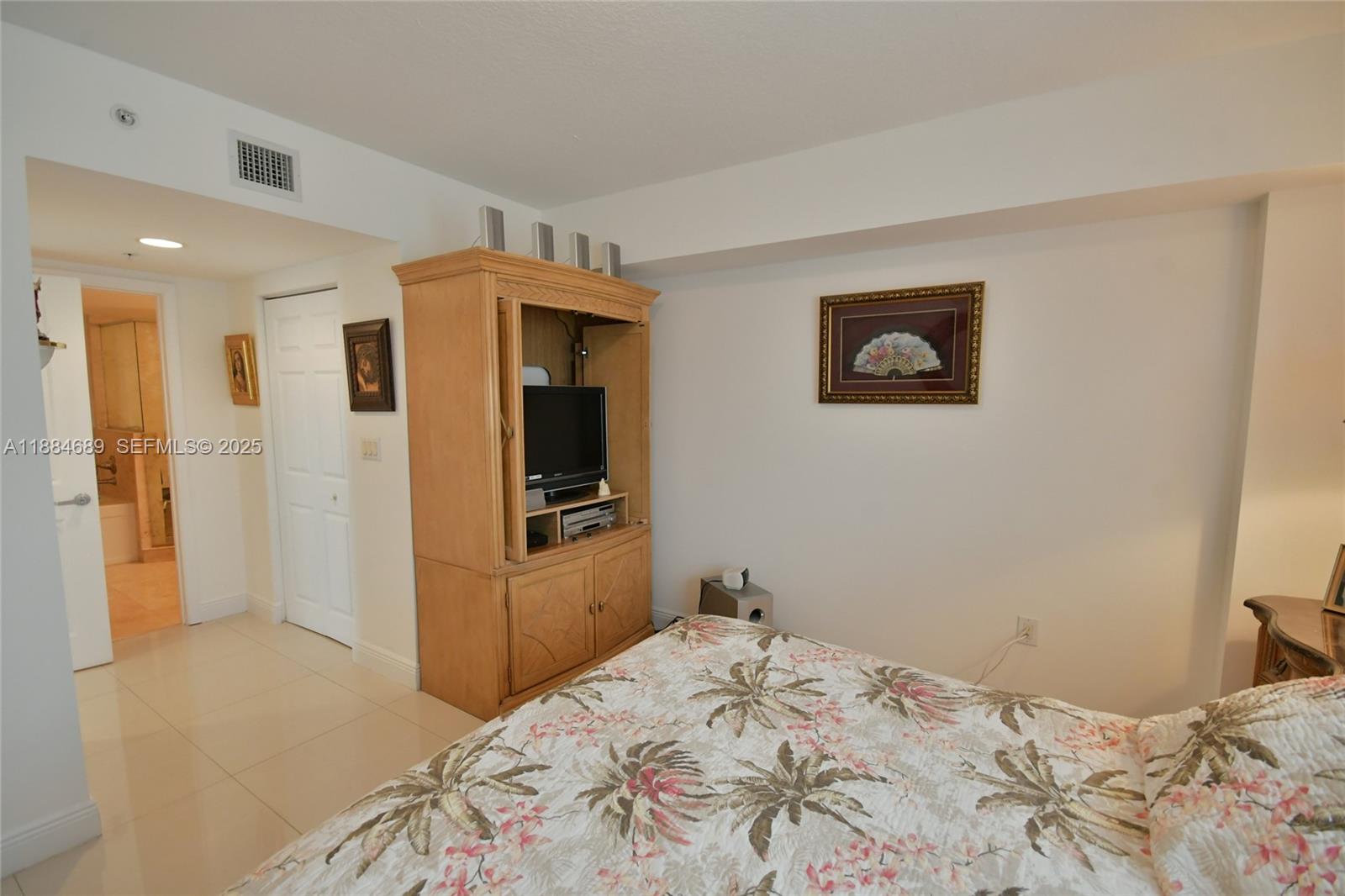 3232 SW 22nd Ter #1502, Miami FL 33145