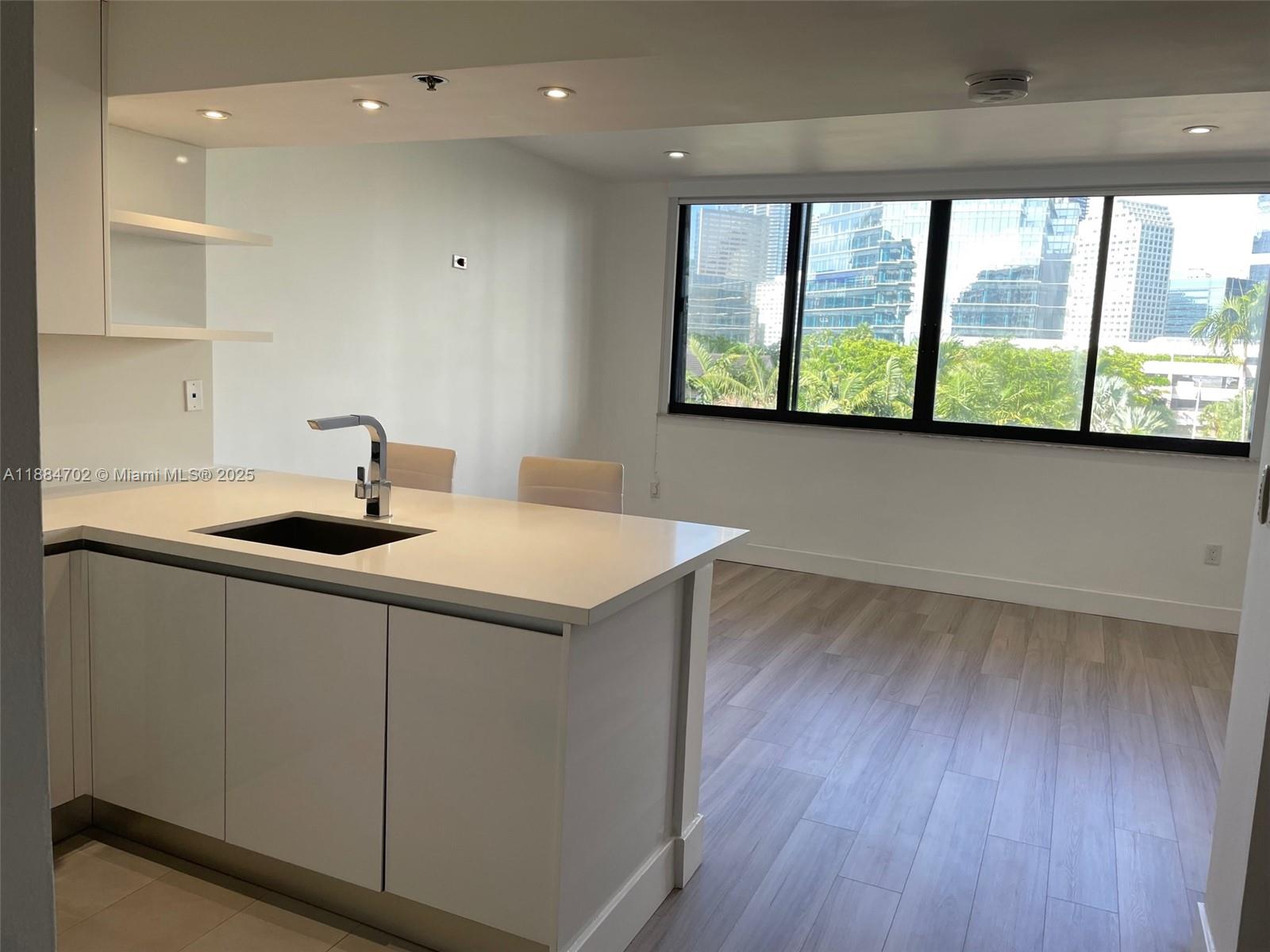 540 Brickell Key Dr #507, Miami FL 33131