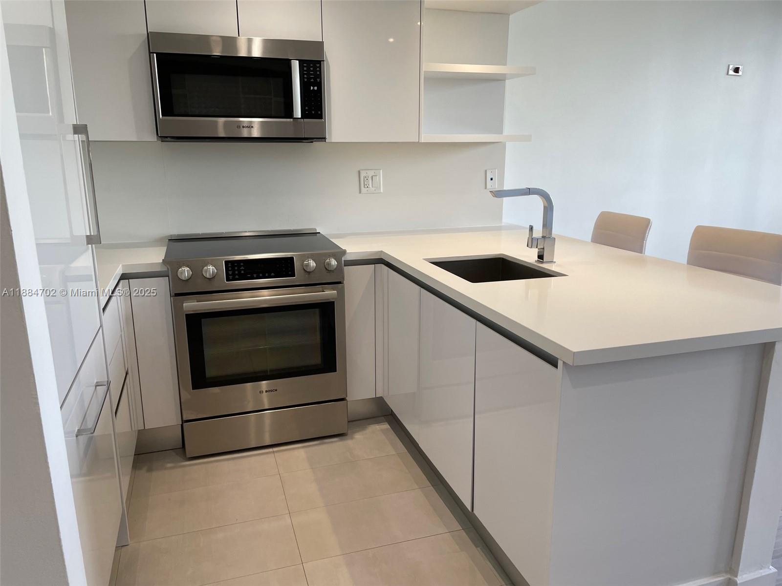 540 Brickell Key Dr #507, Miami FL 33131
