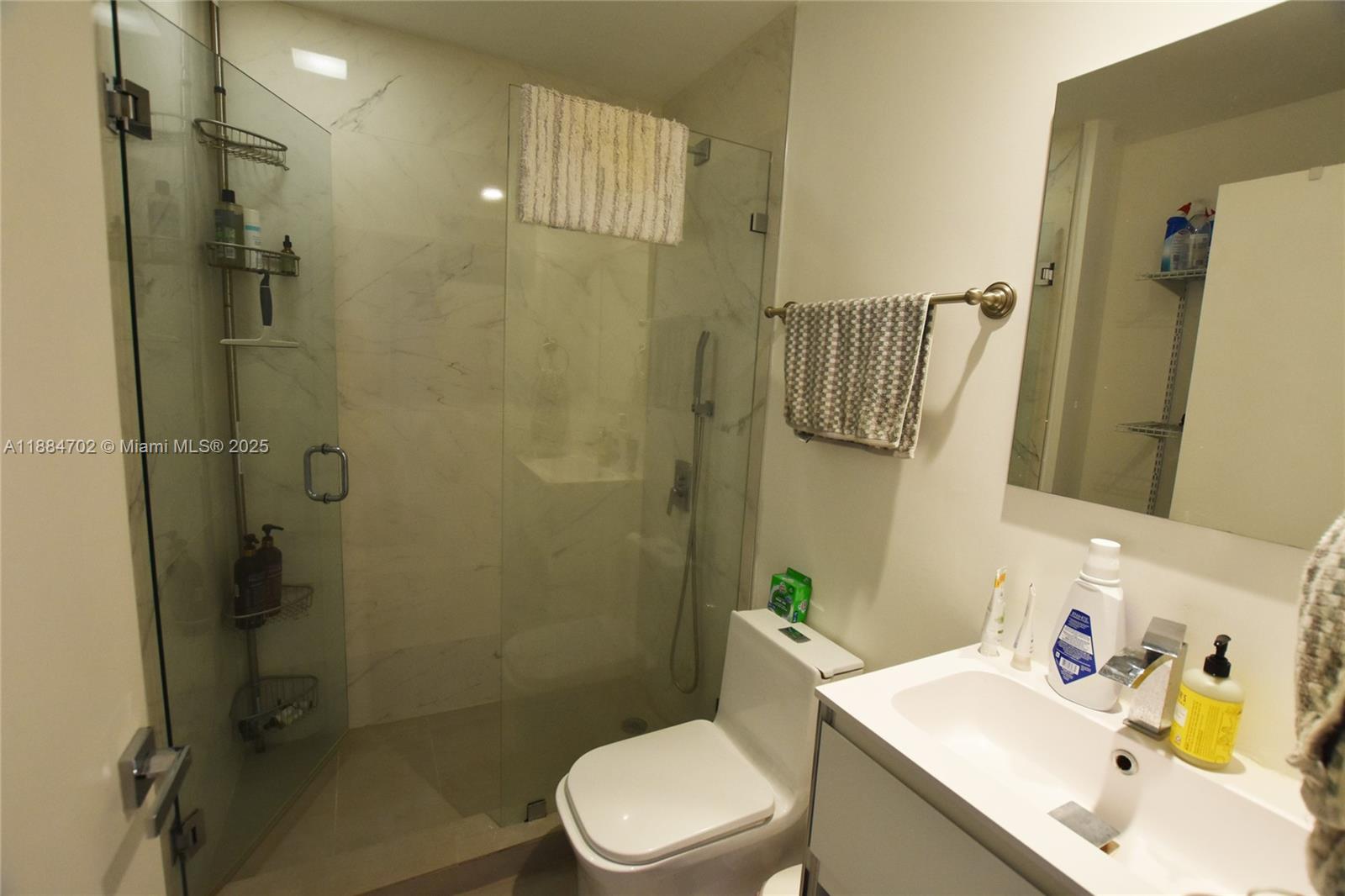 540 Brickell Key Dr #507, Miami FL 33131