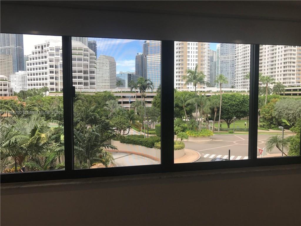 540 Brickell Key Dr #507, Miami FL 33131