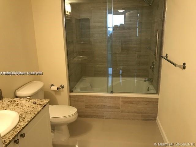 19501 W Country Club Dr #2115, Aventura FL 33180