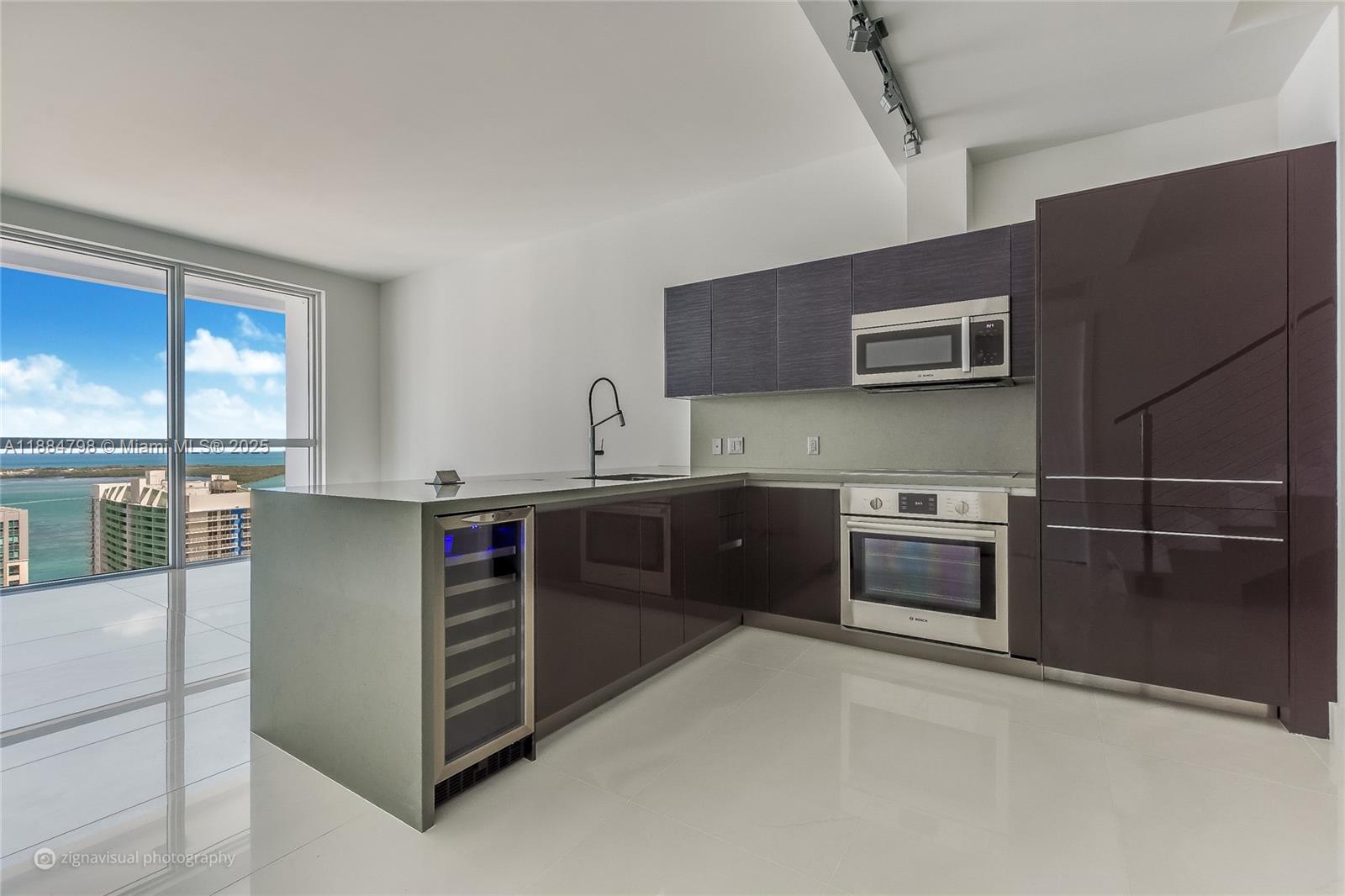 1080 Brickell Ave #4402, Miami FL 33131