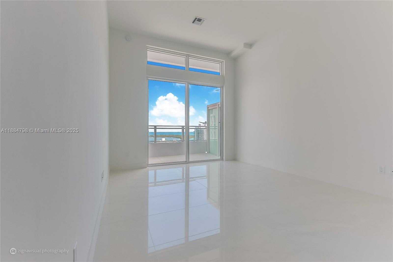 1080 Brickell Ave #4402, Miami FL 33131