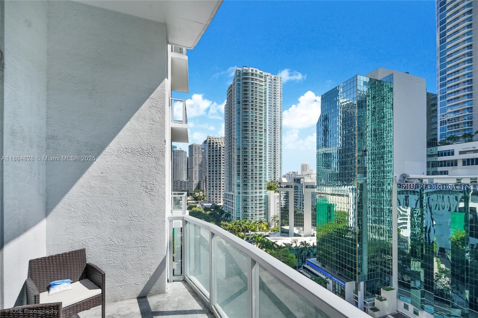 1060 Brickell Ave #1203, Miami FL 33131