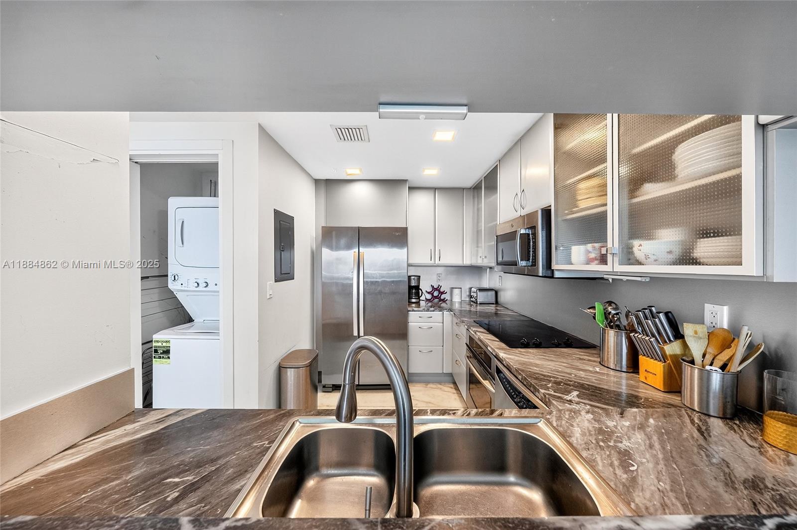540 West Ave #2111, Miami Beach FL 33139