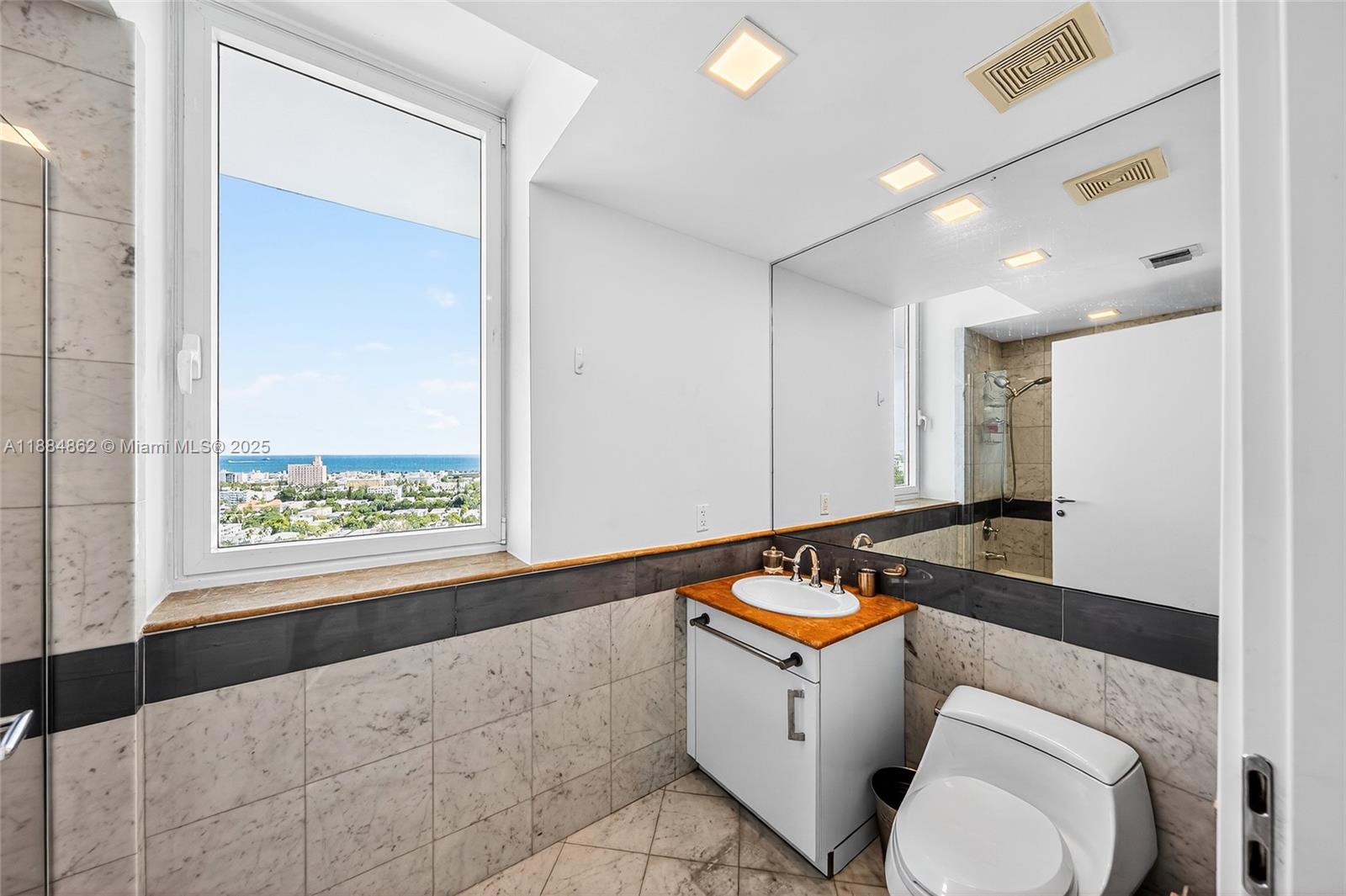 540 West Ave #2111, Miami Beach FL 33139