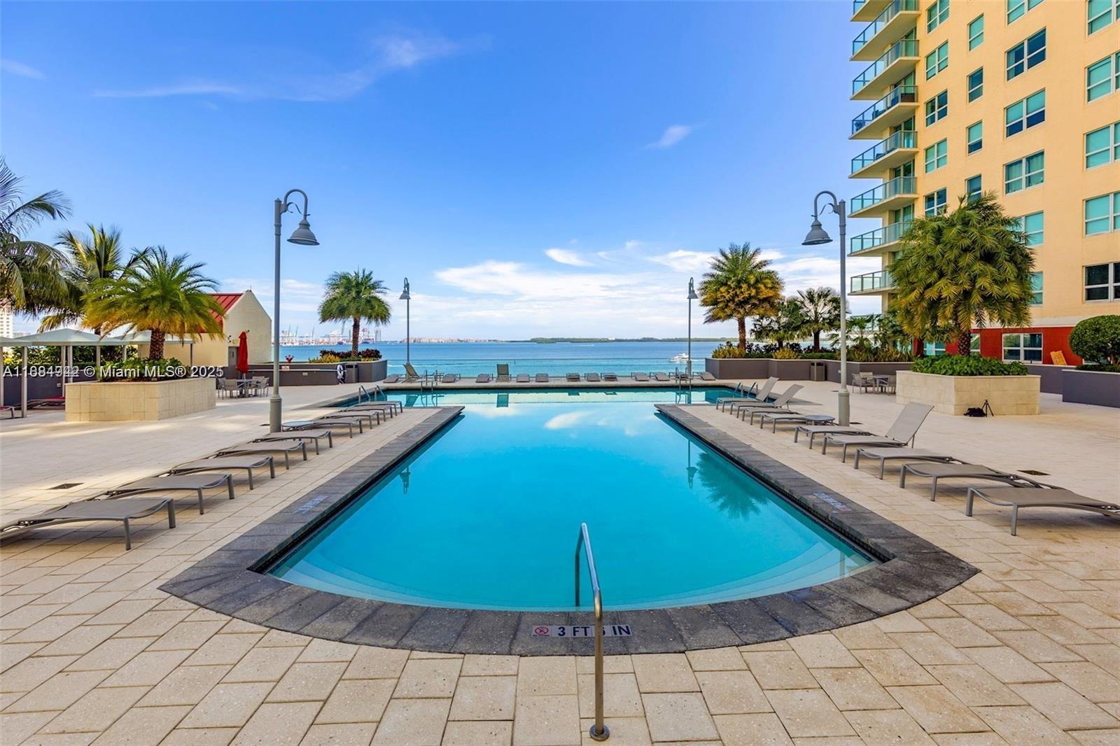 1155 Brickell Bay Dr #1210, Miami FL 33131
