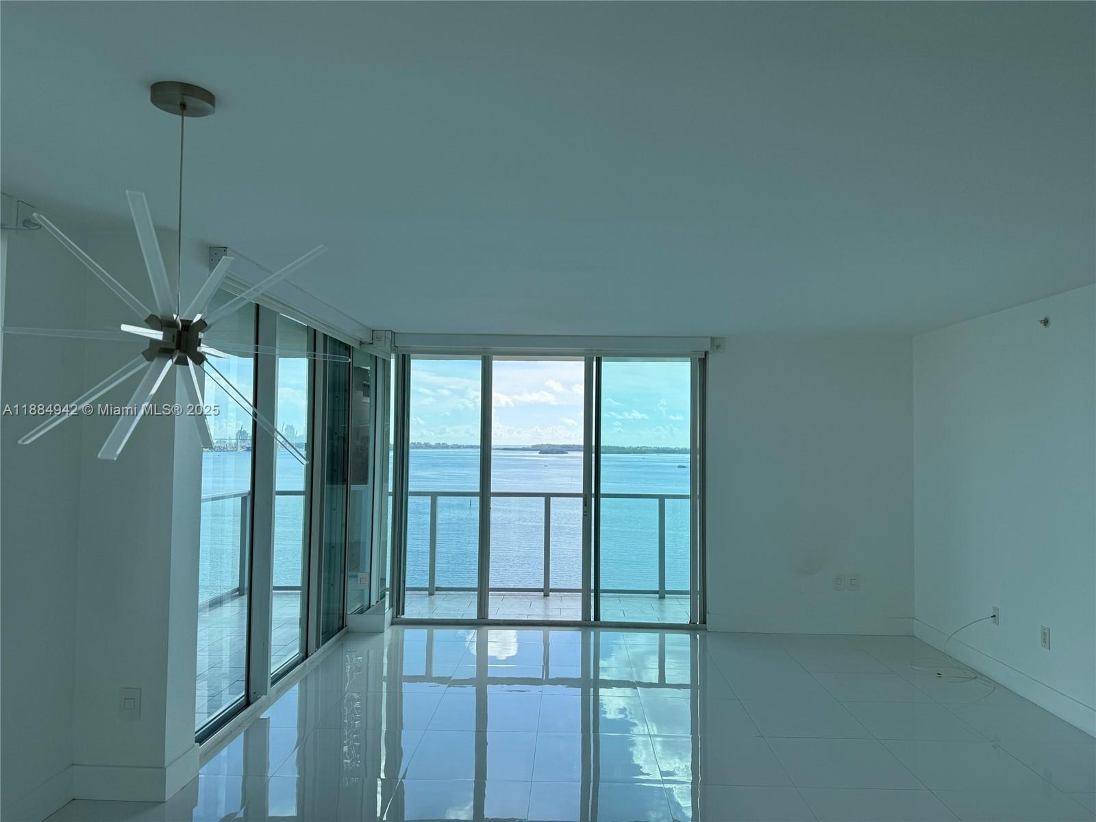 1155 Brickell Bay Dr #1210, Miami FL 33131