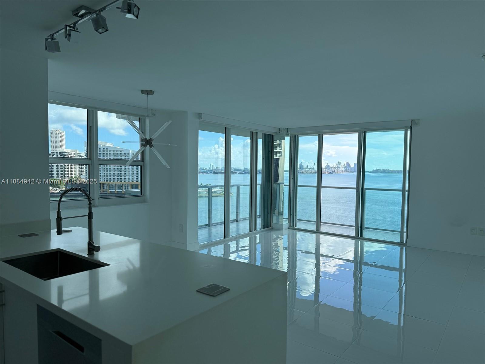1155 Brickell Bay Dr #1210, Miami FL 33131
