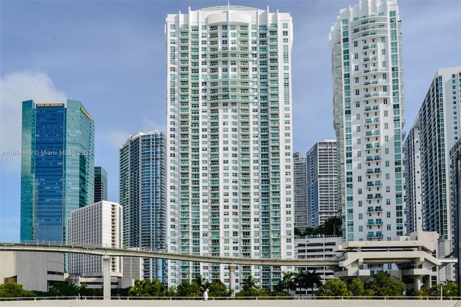 31 SE 5th St #1510, Miami FL 33131