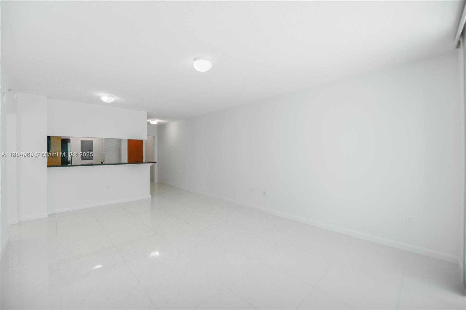 31 SE 5th St #1510, Miami FL 33131