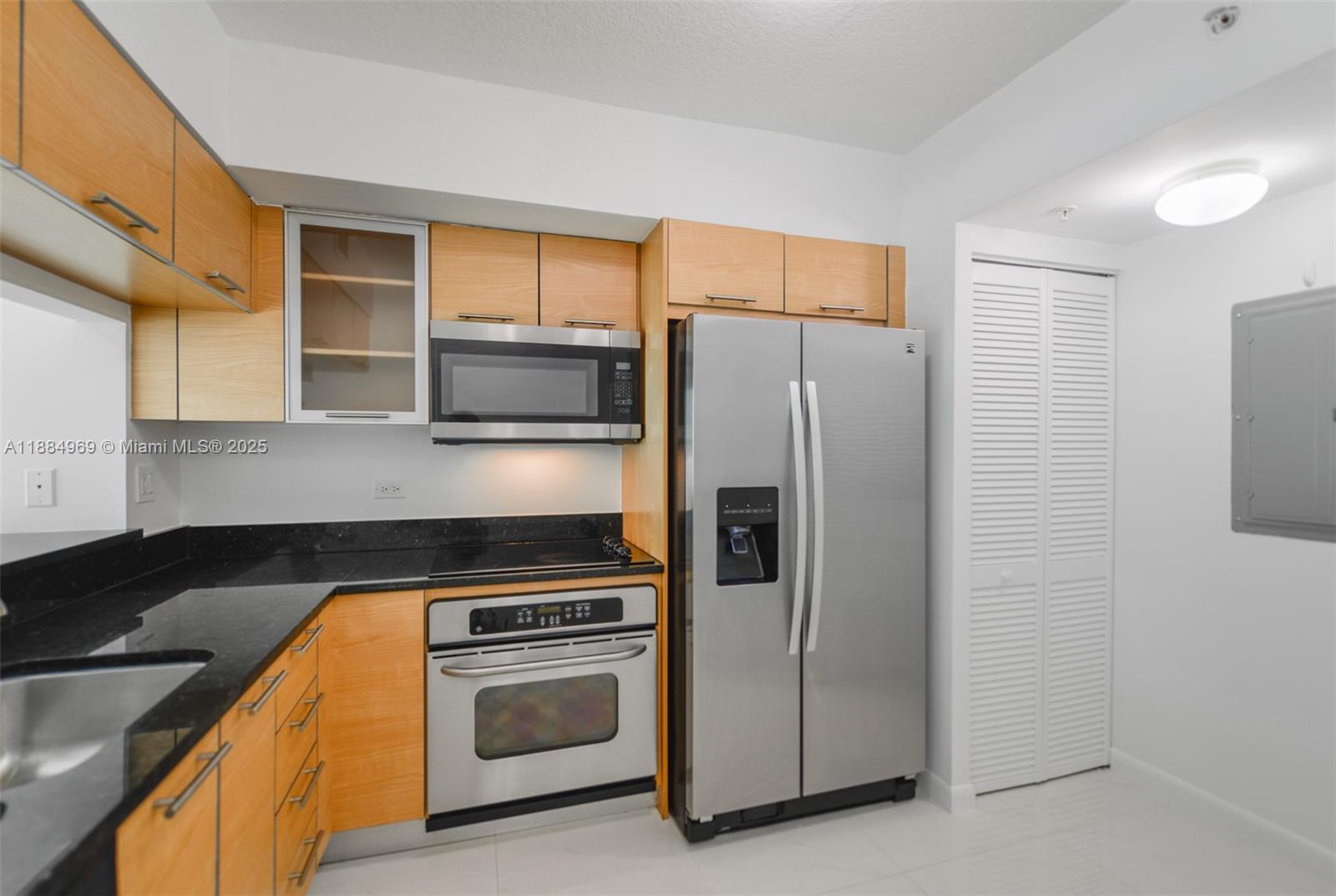 31 SE 5th St #1510, Miami FL 33131